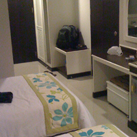Decent hotel room in Bangkok 1500 Baht