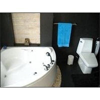 2 bed 2.5 bath with jacuzzi Chalong